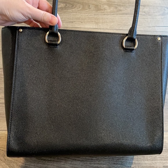 💯 Coach Stunning Black Leather Purse with Gold Accents! 😍😍😍 - Picture 7 of 17